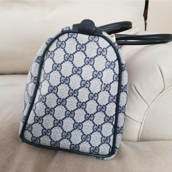 Authentic Vintage Gucci Boston Satchel - Picture 5 of 12